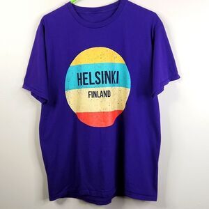 Helsinki Finland Short Sleeve Spellout Frontside Graphic Tee Large